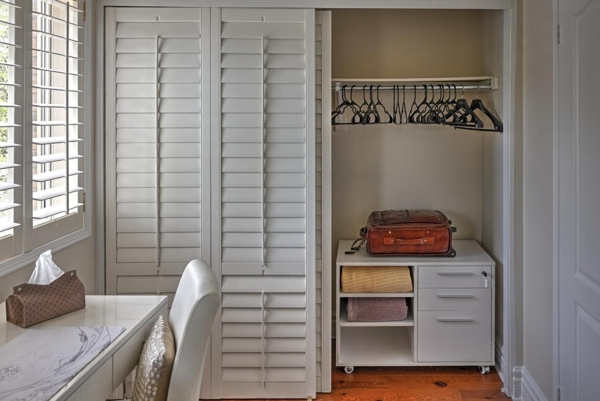 Welcome Home! Acores Bed & Breakfast Toronto Bilik gambar