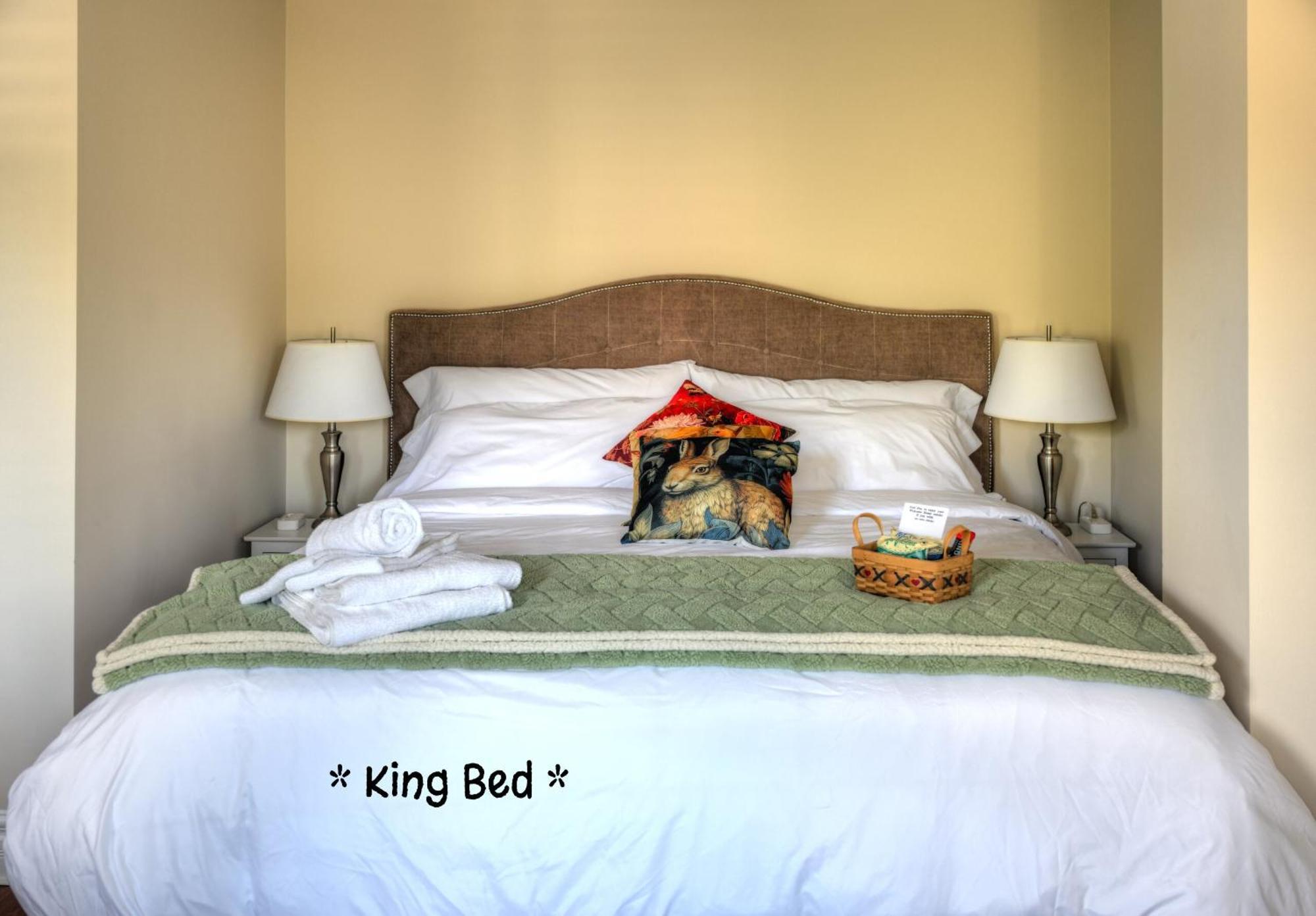 Welcome Home! Acores Bed & Breakfast Toronto Bilik gambar